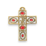 Croix en bronze à motifs géométriques et chrisme