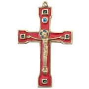 Crucifix d’inspiration médiévale en bronze émaillé en rouge avec cabochons bleus