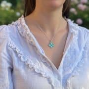 Jolie croix tréflée en argent