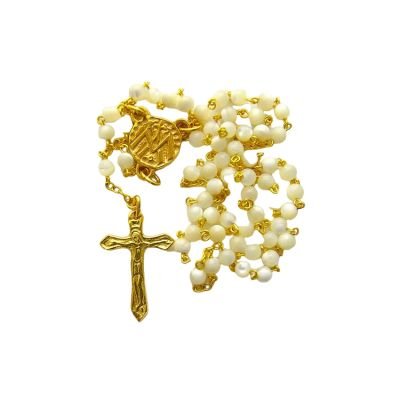 Chapelet en nacre – Crucifix doré plat – CH19-0240