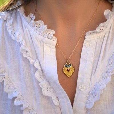 Collier sacré coeur rayonnant et fleurs de lys – 2,5 cm – 0149