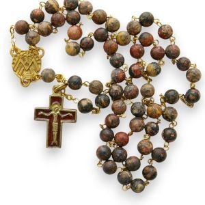 Chapelet avec des perles de jaspe leopard – Croix émaillée – CH1-0181